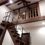 木のぬくもりを感じるロフトのある家